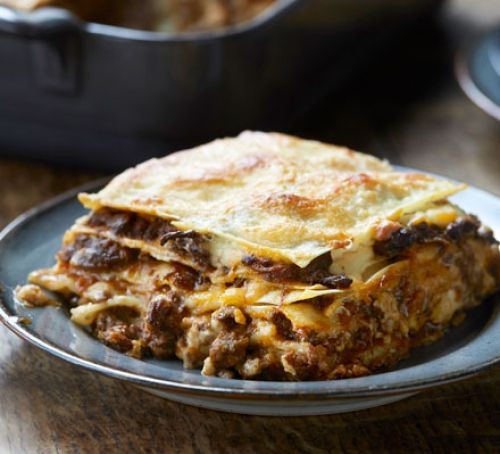 Lasagne recipes Beef Lasagne square on a plate