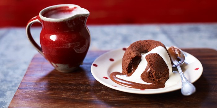 easy molten chocolate cake