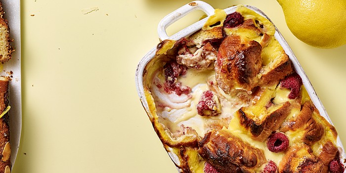 Lemon & raspberry doughnut pudding