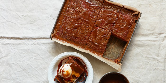 sticky toffee pudding